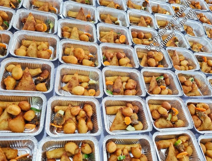 ADUNNI CAKES AND YUMMY TREATS