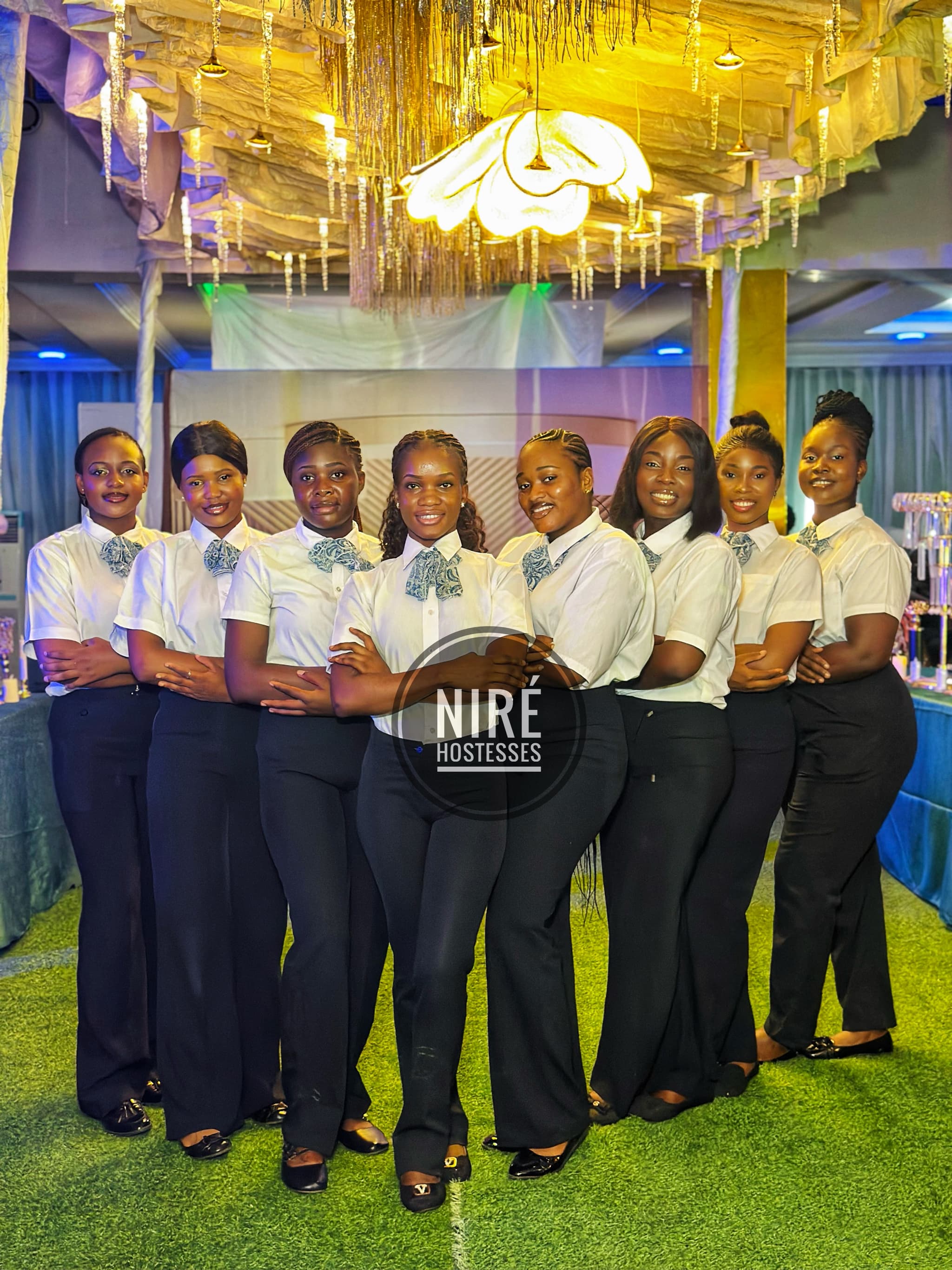 Nire__hostesses