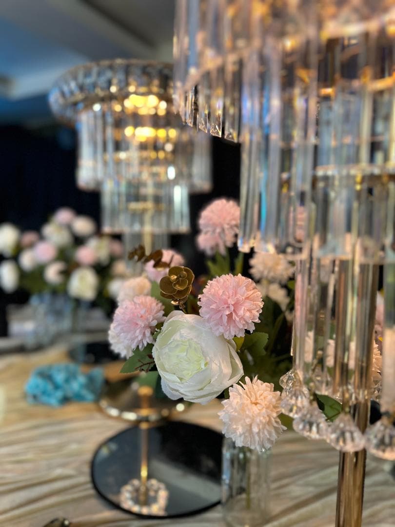 VIP table piece