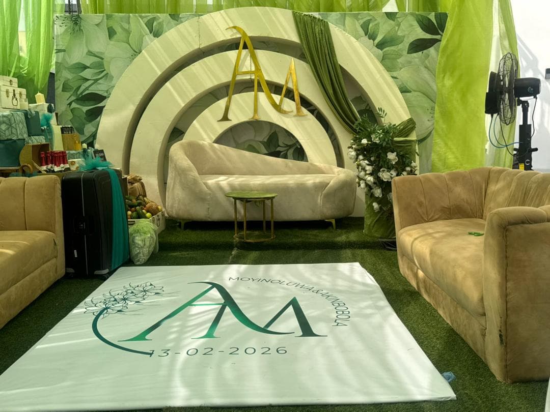 Minimalist 60guest decoration